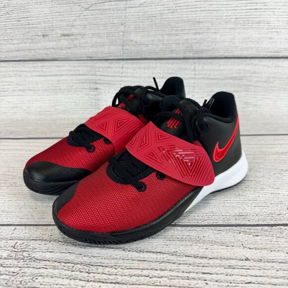 Nike Boys Red & Black Kyrie Flytrap 3 Basketball Sneakers Size 1 - Picture 1 of 11